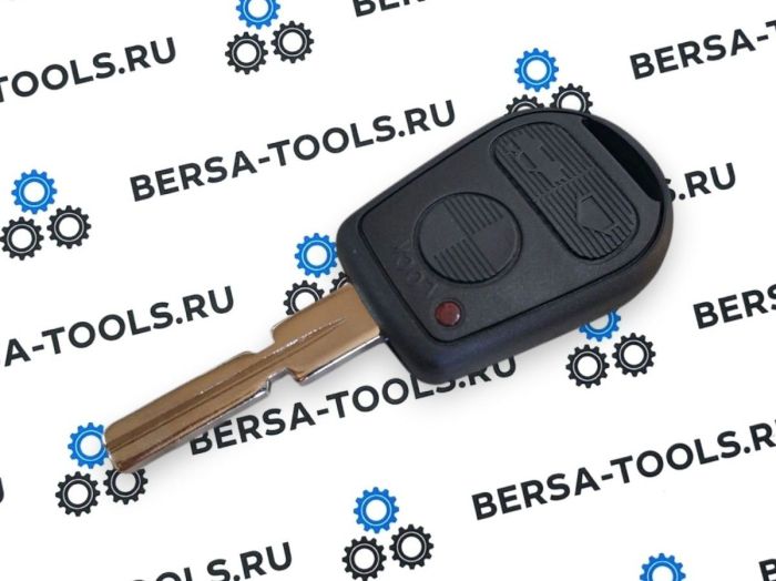 Трехкнопочный ключ с лезвием старого образца (HU58)