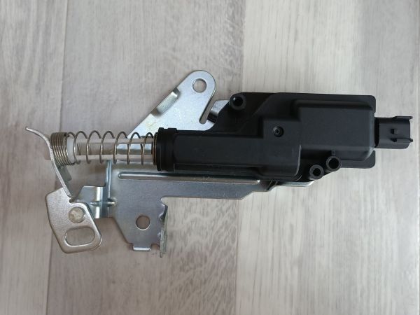 Мотор привода замка багажника FORD 1481081