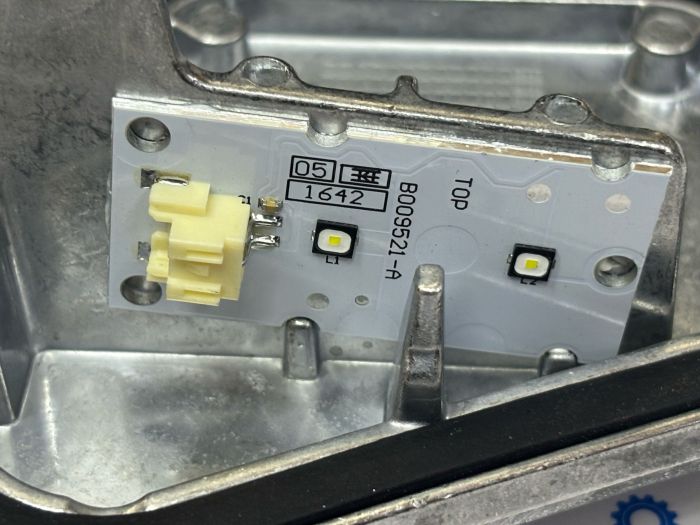 Светодиодный модуль BMW X7 G07 (2017-2020) (белый) левый (63119466175)