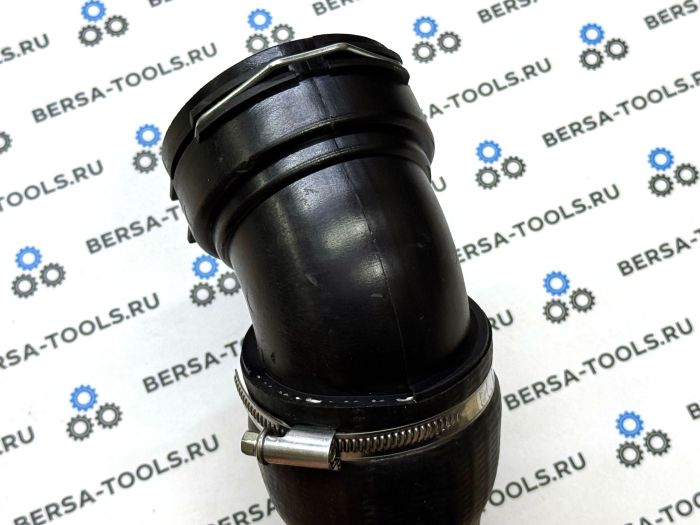 Патрубок трубопровода наддувочного воздуха BMW E60, E61 (11617797698, 11617793606)