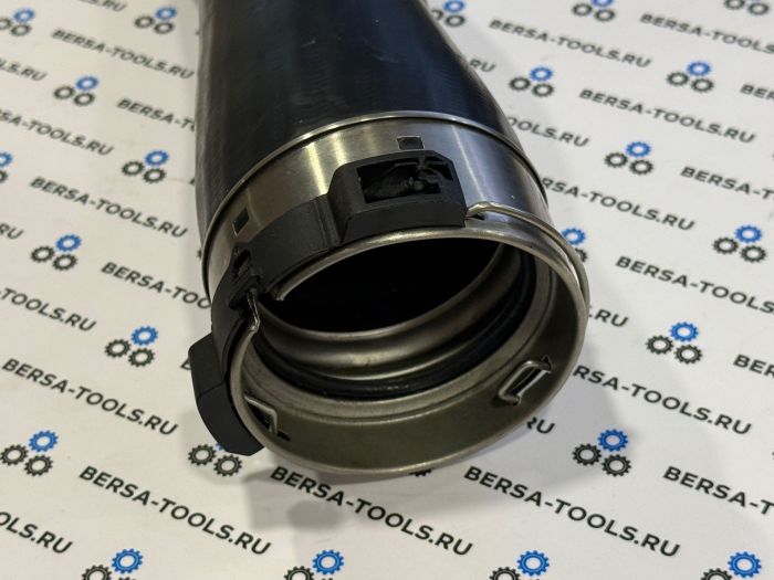 Патрубок интеркуллера BMW F10, F11, F07 (11617810614)