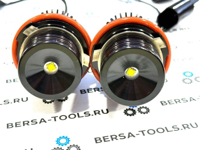 Диодные маркеры в штатные глазки BMW