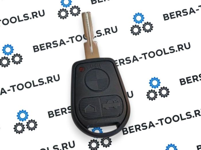 Трехкнопочный ключ с лезвием старого образца (HU58)