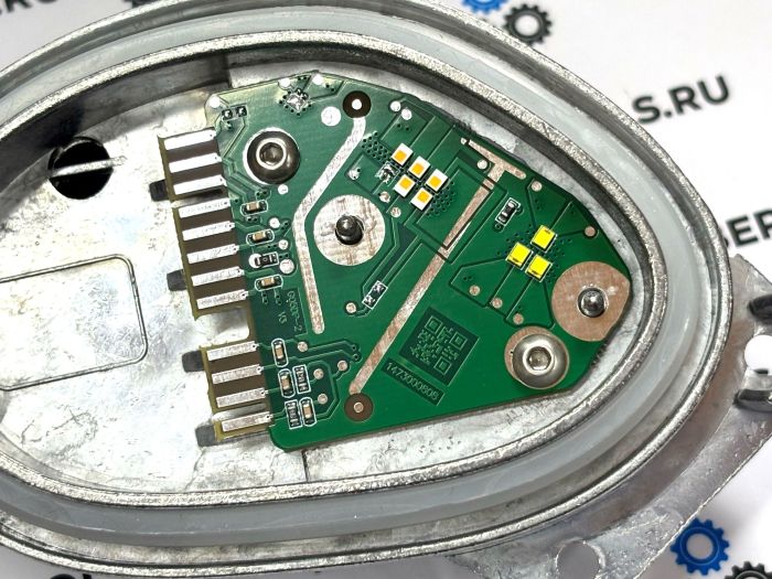 Блок управления ПРАВОЙ фары BMW X5 G05 / X6 G06 (63119477988)