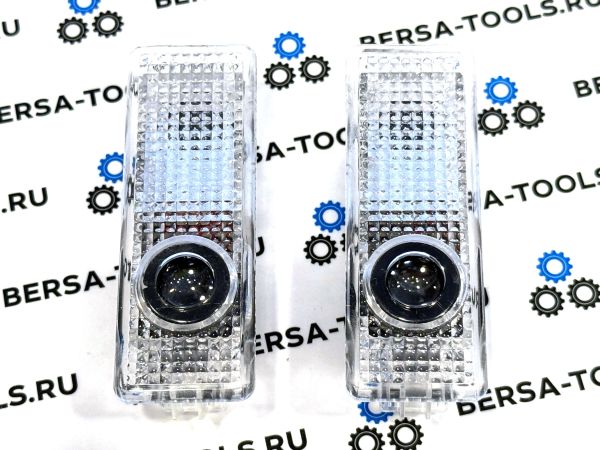 Светодиодные проекторы в двери с логотипом BMW