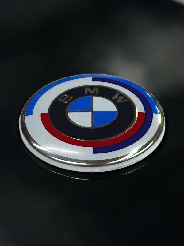 Эмблема в руль BMW (44 мм), лимитированная спецсерия новый дизайн