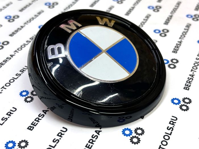 Эмблема BMW (51147157696) черный