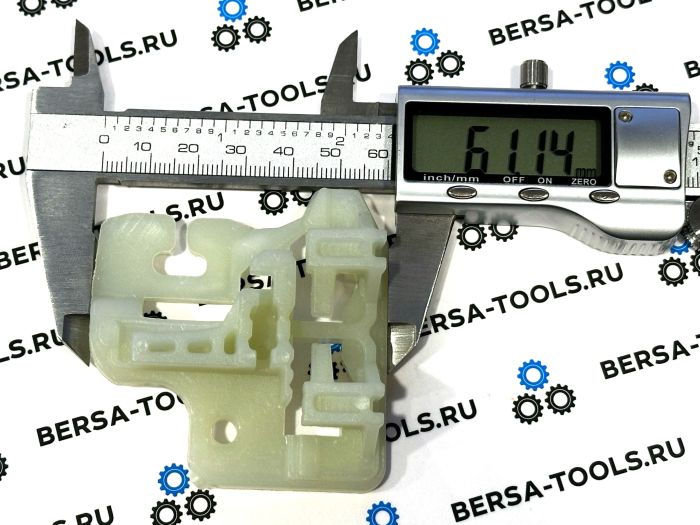 Направляющая стеклоподъёмника правой передней двери BMW X5 E53 (1999-2007)