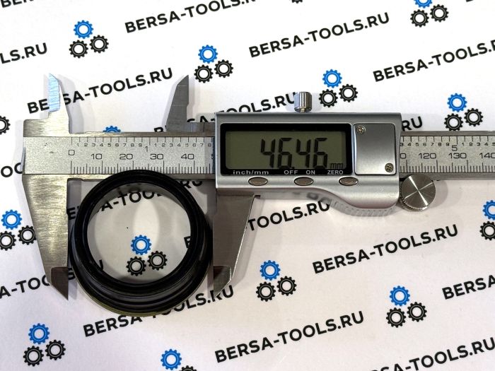 Прокладка маслозаливной горловины клапанной крышки двигателя Mazda L3K9-10-2D5A