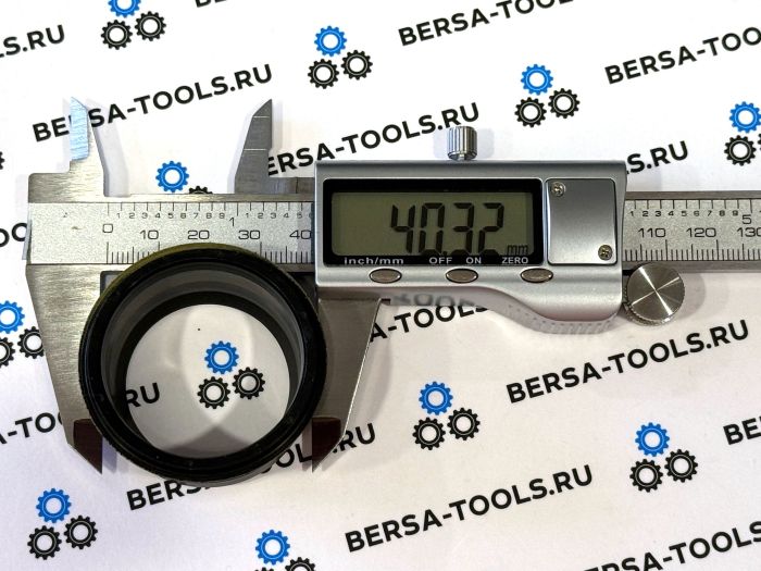 Прокладка маслозаливной горловины клапанной крышки двигателя Mazda L3K9-10-2D5A