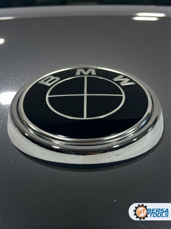 Эмблема багажника BMW X5 Е70 черная (51147157696) 99 мм											