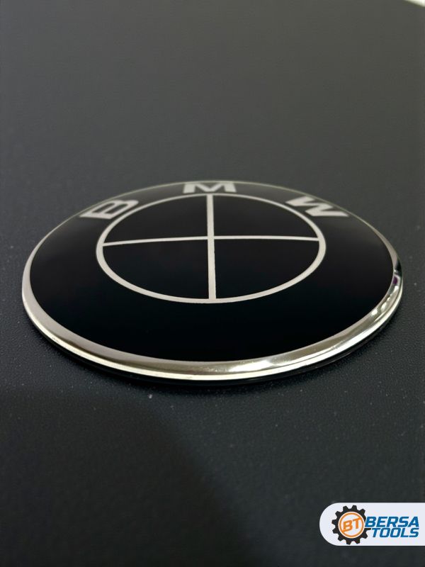 Эмблема BMW черная 74 мм (51148203864)