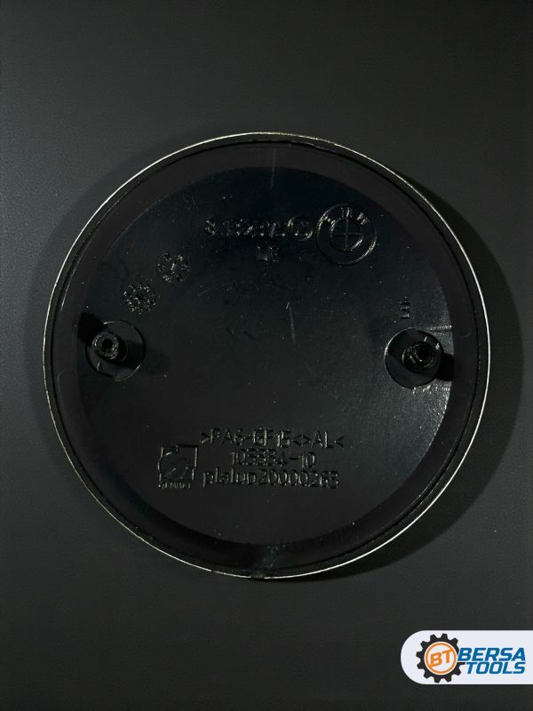 Эмблема BMW черно-белая 74 мм (51148203864)