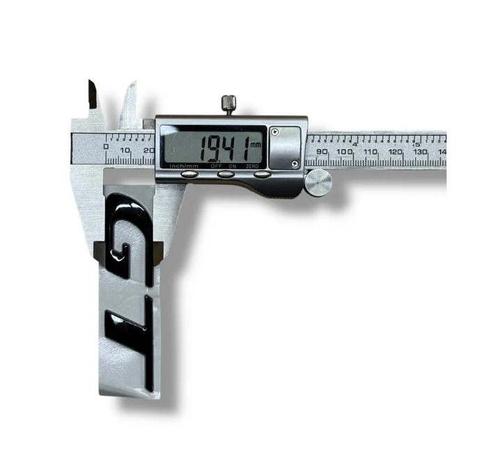 Эмблема GT BMW 81х19.5мм черная