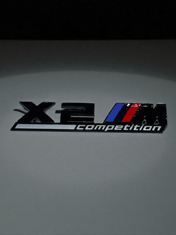 Эмблема пластиковая BMW X2 M Competition черный