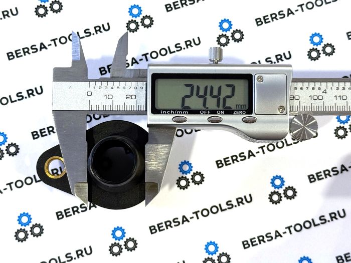 Клапан рециркуляции выхлопных газов радиатора Land Rover, Jaguar, Ford (LR057662)