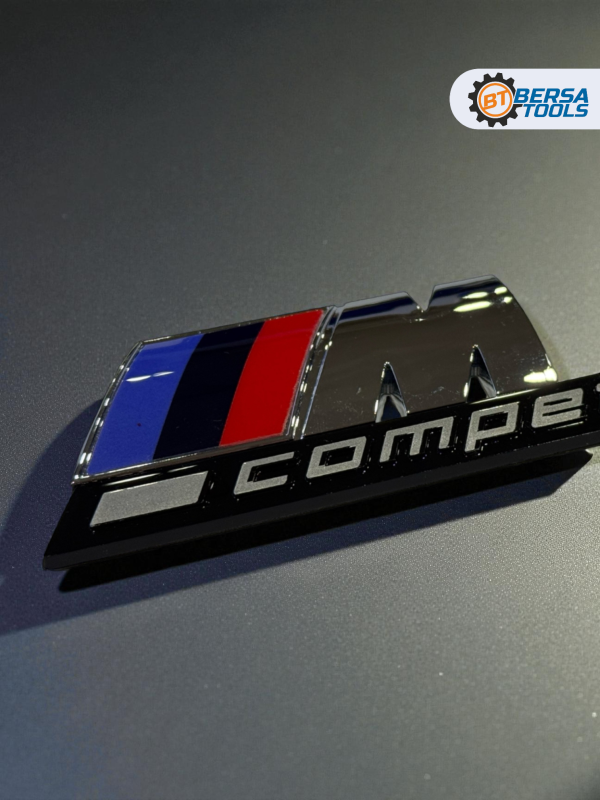 Эмблема пластиковая BMW M4 Competition хром