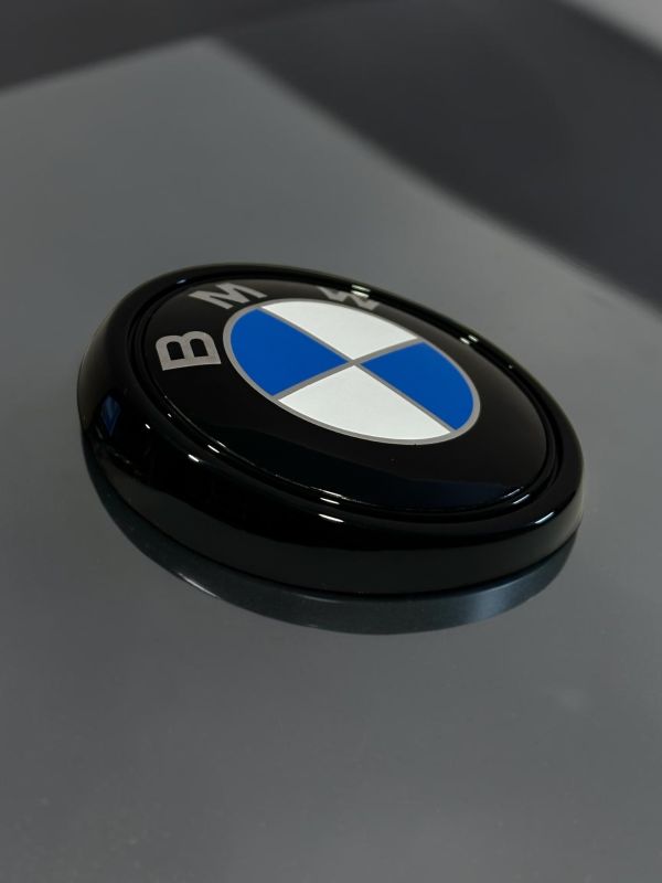 Эмблема BMW (51147157696) черный