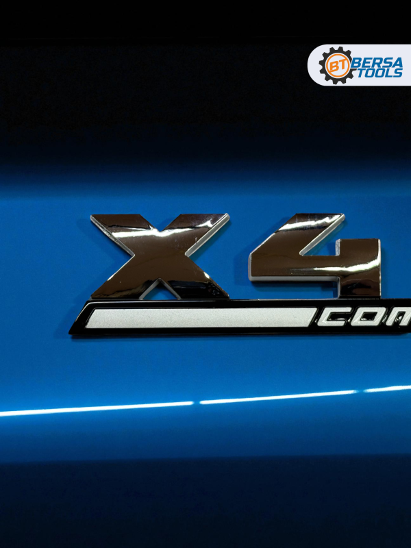 Эмблема пластиковая BMW X4 M Competition хром