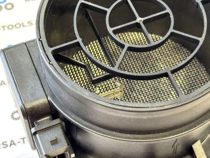 Дaтчик маccовoго paсхoда вoздуxа (ДМРВ) BMW M54 VDO Continental (13627567451, 13621438871, 5wk96132Z)