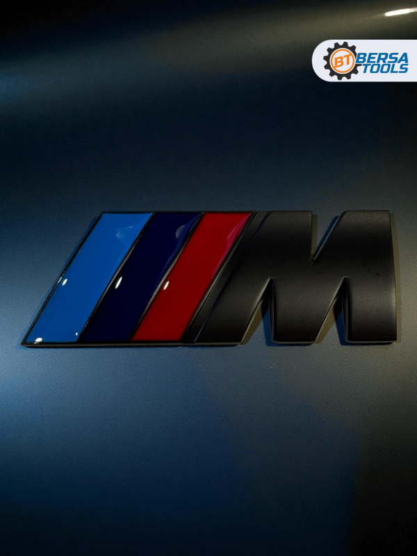 Эмблема металл BMW M5 черный 13 см