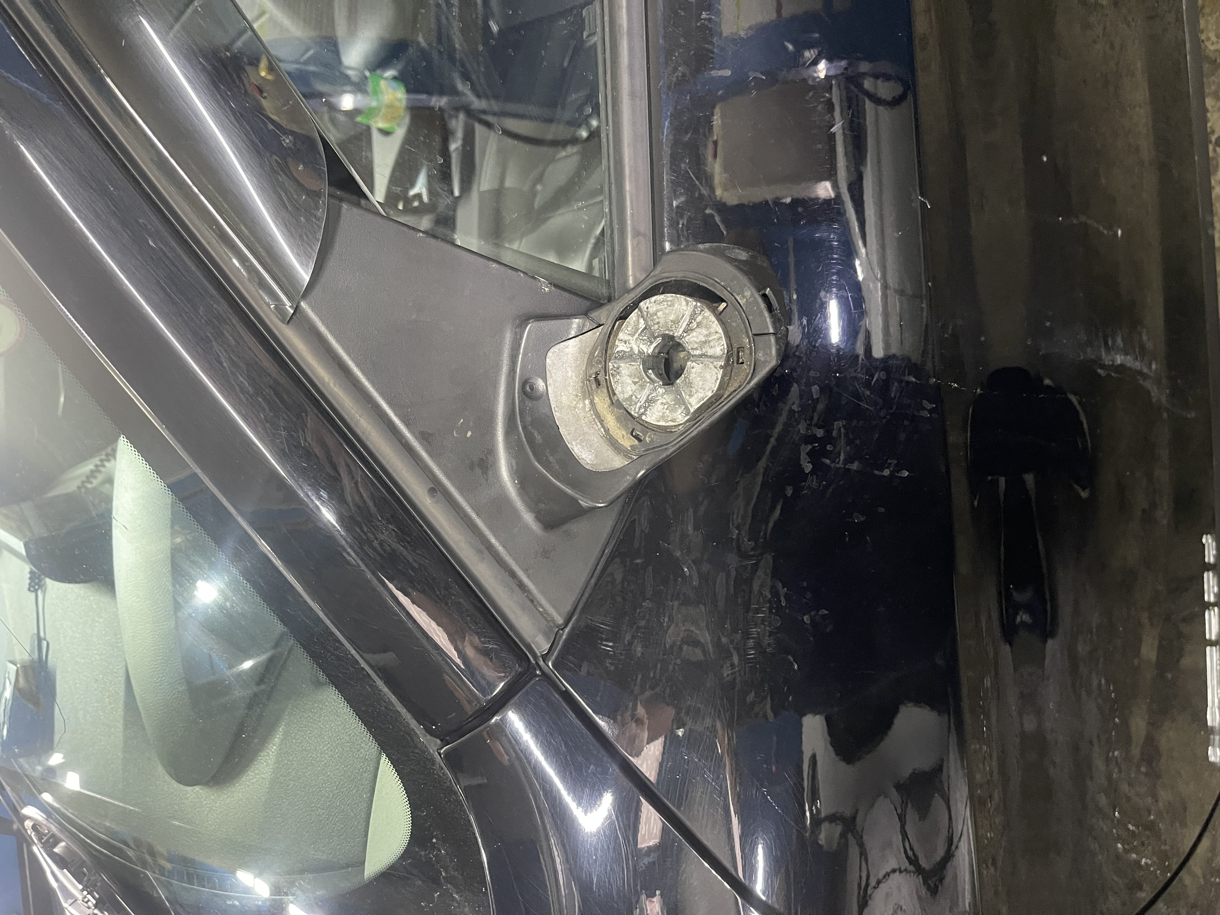 Замена втулки зеркала BMW E83 E84 Х1 Х3, ремонт зеркала